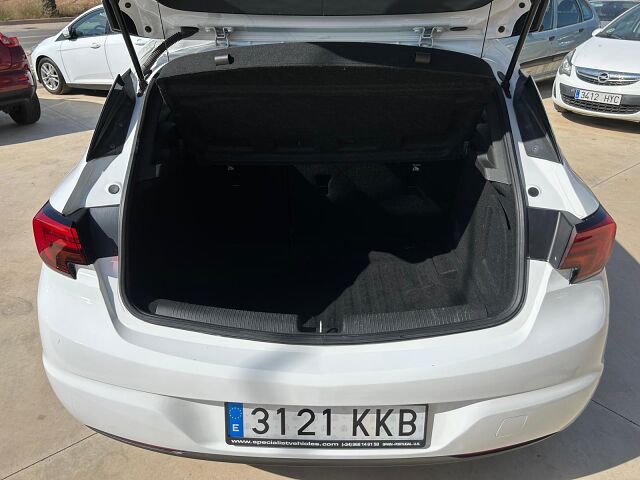 OPEL ASTRA SELECTIVE 1.6 CDTI AUTO SPANISH LHD IN SPAIN 96000 MILES SUPERB 2018